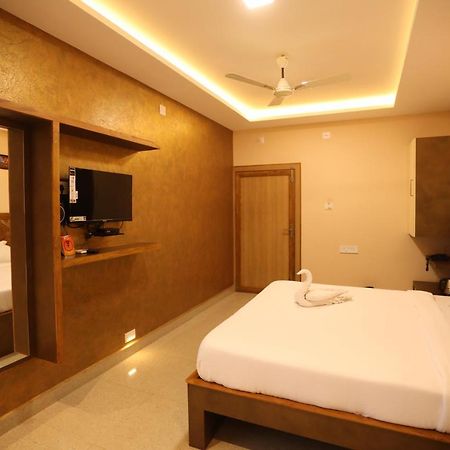 Hotel Southern Heritage Udupi Kültér fotó