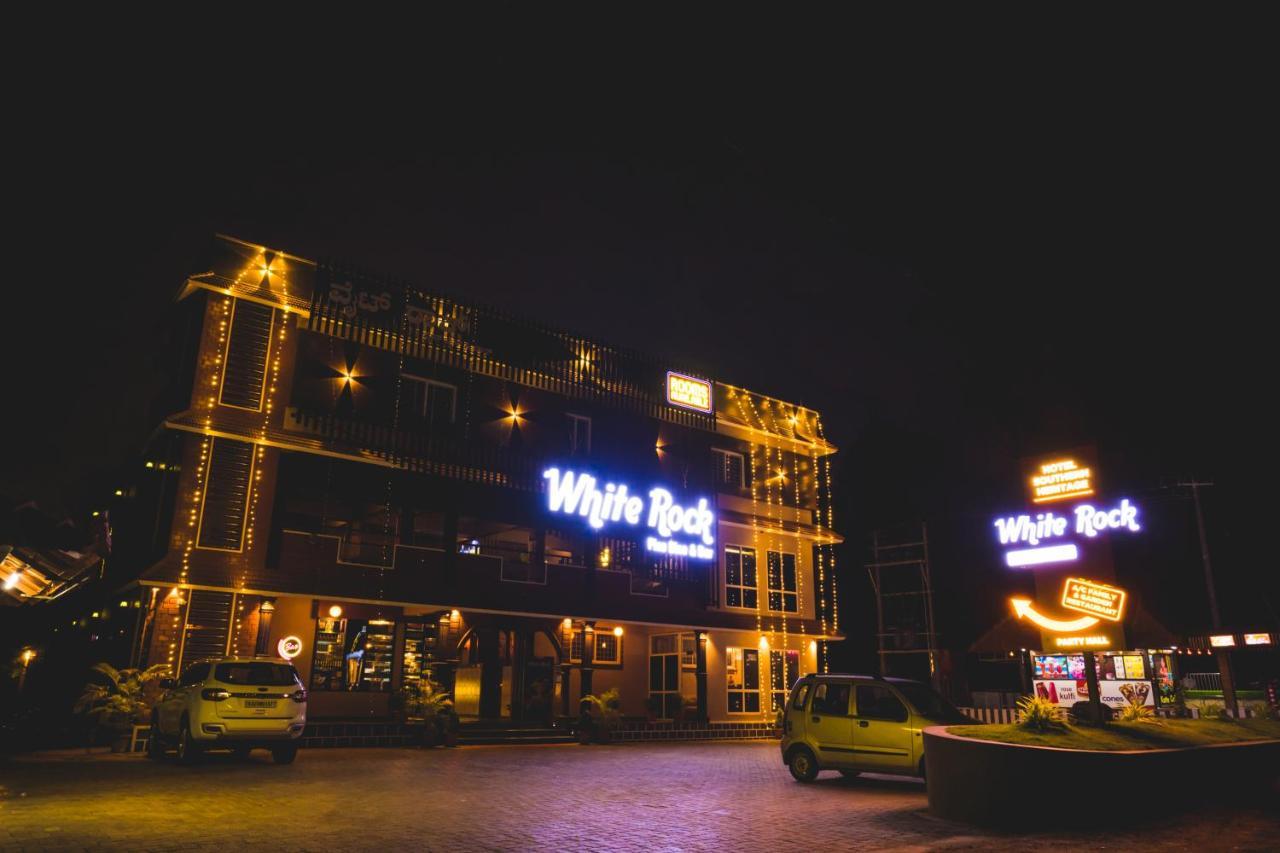 Hotel Southern Heritage Udupi Kültér fotó