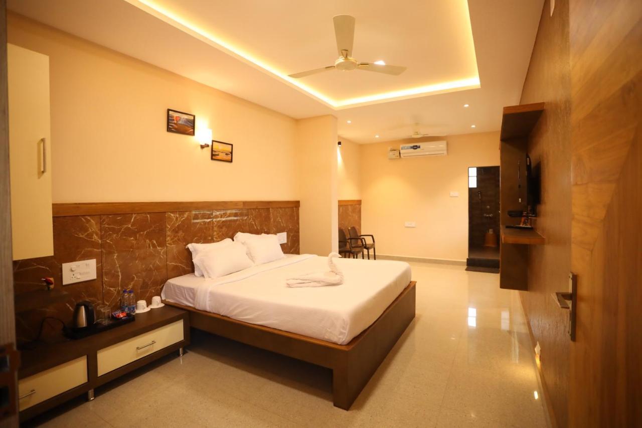 Hotel Southern Heritage Udupi Kültér fotó