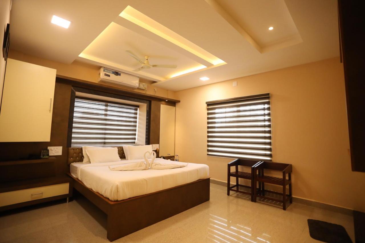 Hotel Southern Heritage Udupi Kültér fotó